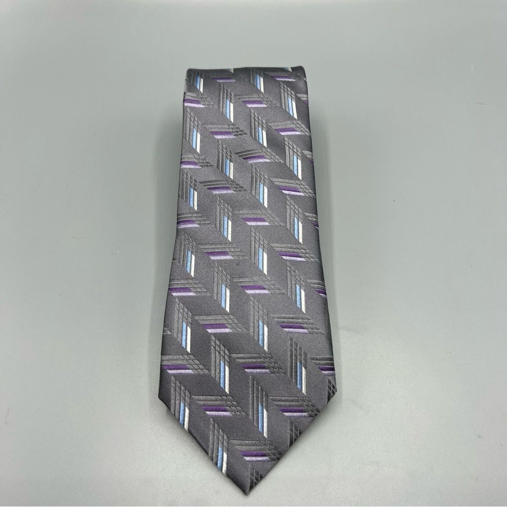 Michael Michael Kors 100% Silk Gray Purple Men’s Necktie Geometric Designer Tie